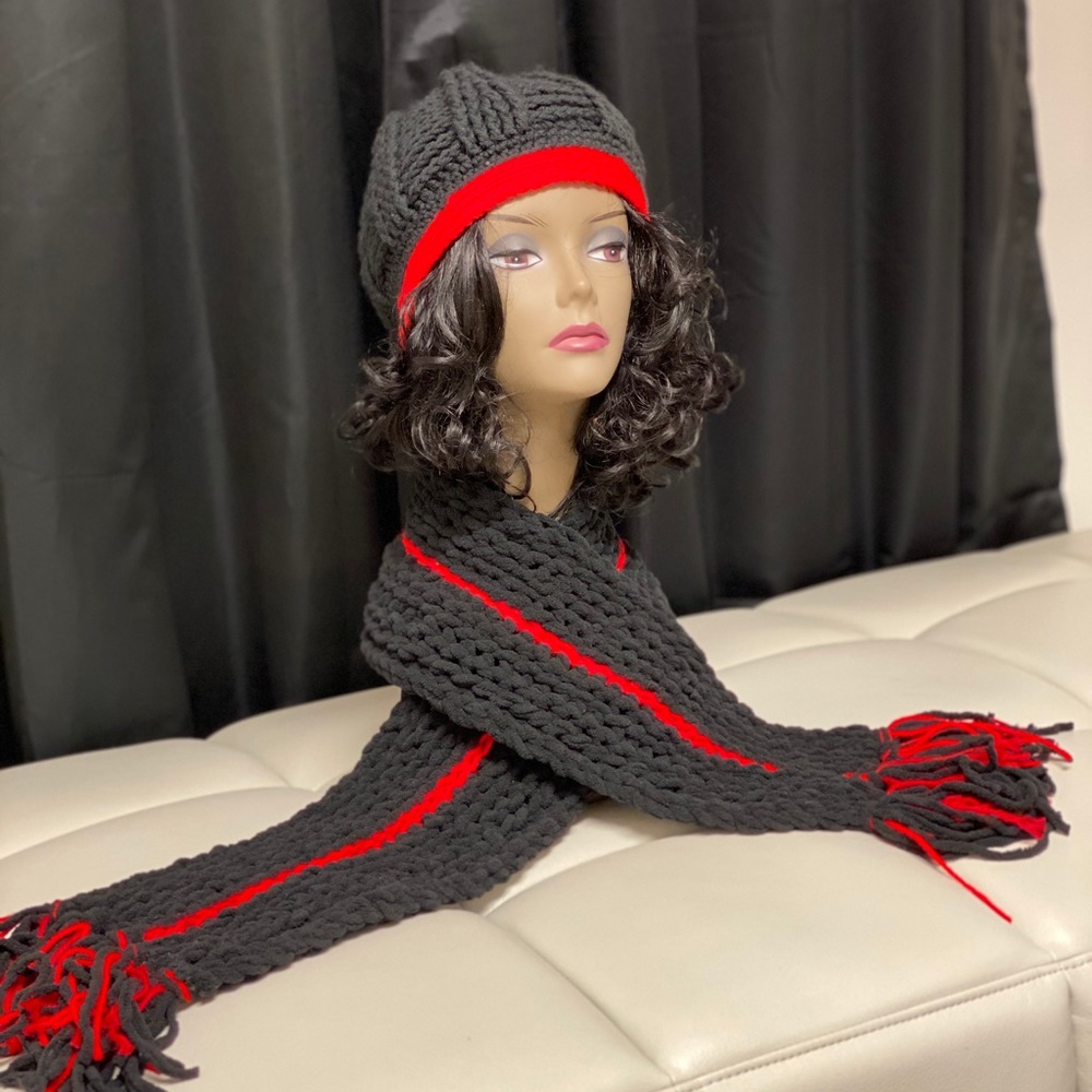 Red and black scarf set
